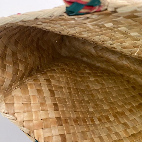 Bayong Bag, Made out of dried Pandan leaves! Hand crafted. NEW! - Picture 2 of 8